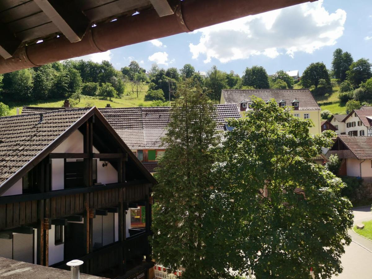 Hotel Gruener Baum - Hotel Im Murgtal, Schwarzwald Weisenbach Ngoại thất bức ảnh