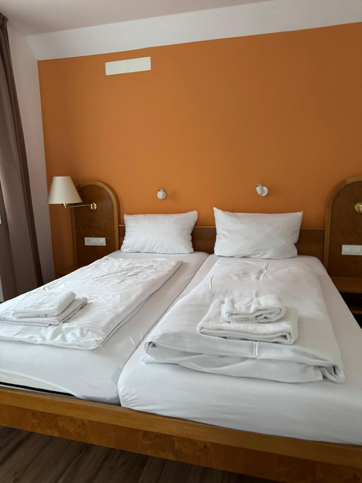Hotel Gruener Baum - Hotel Im Murgtal, Schwarzwald Weisenbach Ngoại thất bức ảnh