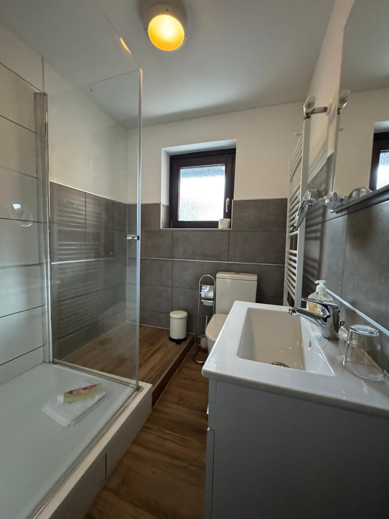 Hotel Gruener Baum - Hotel Im Murgtal, Schwarzwald Weisenbach Ngoại thất bức ảnh